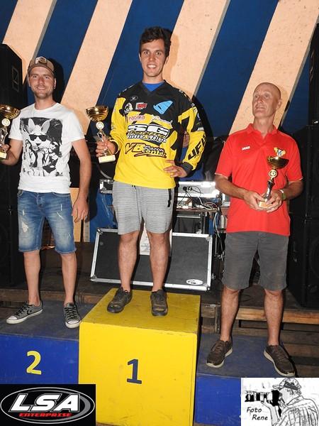 podium (60)-broechm